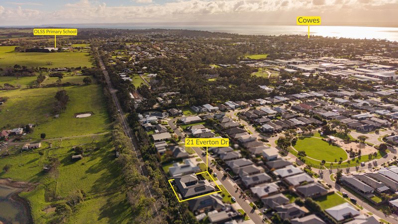 Photo - 21 Everton Drive, Cowes VIC 3922 - Image 5