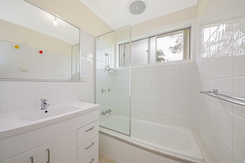 Photo - 21 Ewart Street, Deception Bay QLD 4508 - Image 3