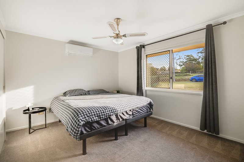 Photo - 21 Fair Street, Rockville QLD 4350 - Image 4