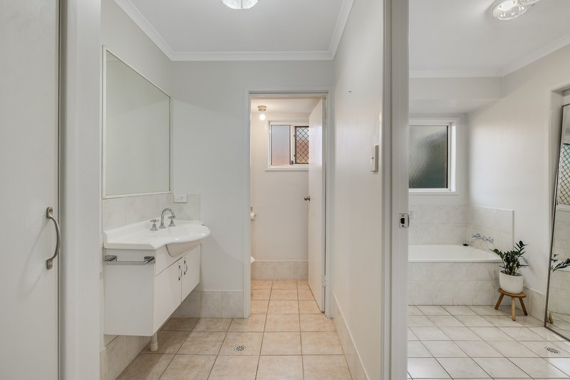 Photo - 21 Fair Street, Rockville QLD 4350 - Image 10
