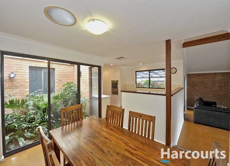 Photo - 21 Fairfield Way, Halls Head WA 6210 - Image 9