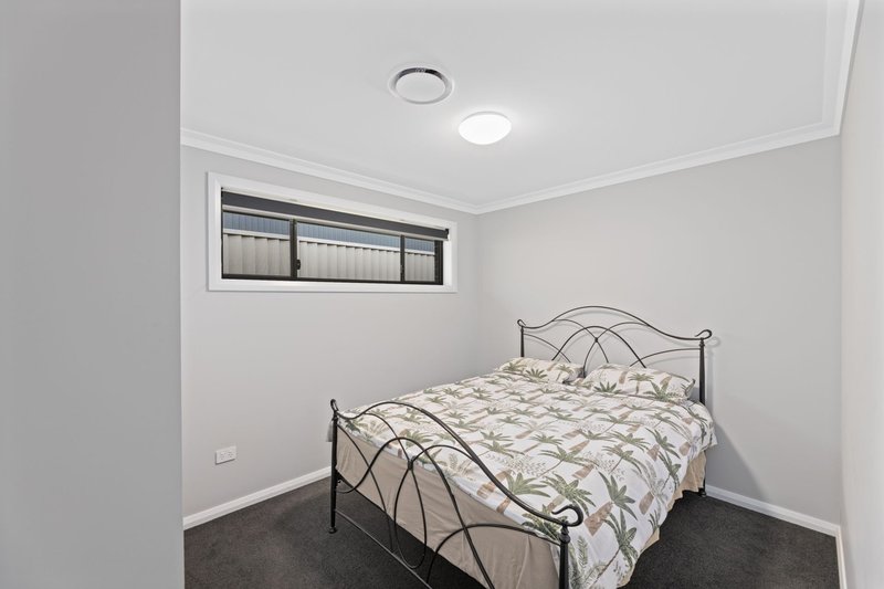 Photo - 21 Fairleigh Place, Kelso NSW 2795 - Image 7