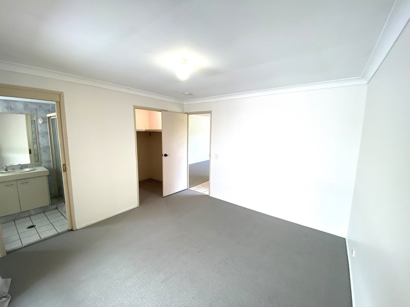 Photo - 21 Fairview Court, Parkwood QLD 4214 - Image 8