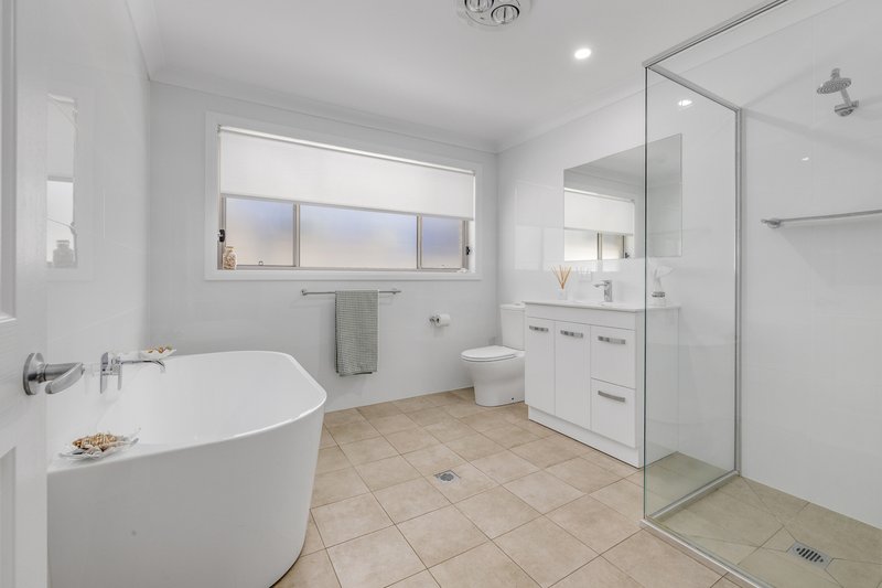 Photo - 21 Fairwinds Avenue, Lakewood NSW 2443 - Image 17