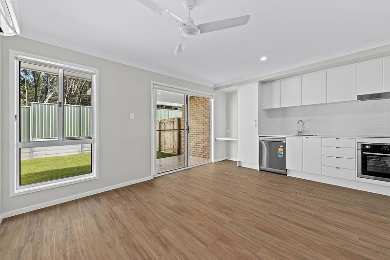 Photo - 2/1 Falcon Road, Park Ridge QLD 4125 - Image 2