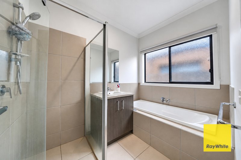 Photo - 21 Falu Parade, Tarneit VIC 3029 - Image 8