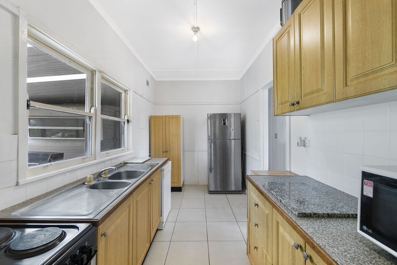 Photo - 21 Faucett Street, Blackalls Park NSW 2283 - Image 3