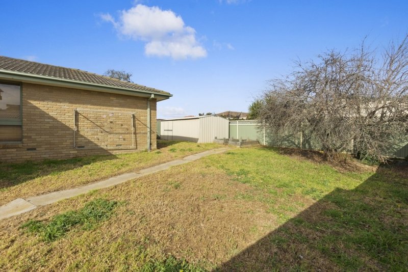 Photo - 21 Feathertop Drive, Wyndham Vale VIC 3024 - Image 12