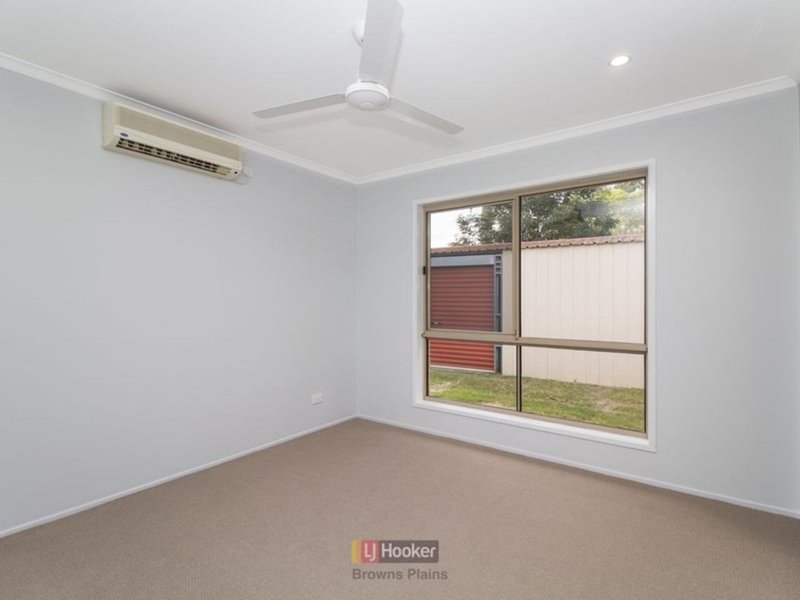 Photo - 21 Federation Drive, Hillcrest QLD 4118 - Image 9