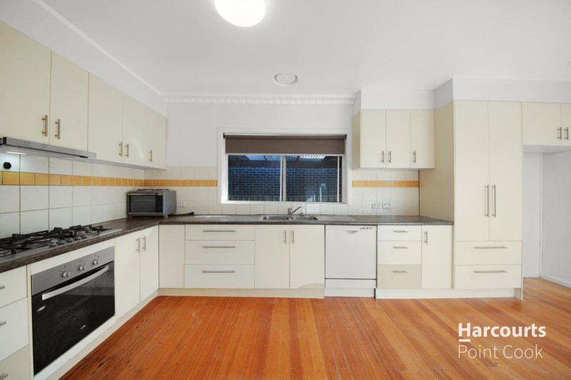 Photo - 21 Fifth Avenue, Altona North VIC 3025 - Image 5