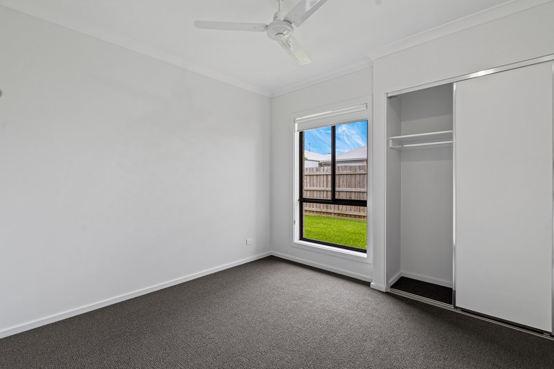 Photo - 21 Fig Tree Circuit, Bahrs Scrub QLD 4207 - Image 9