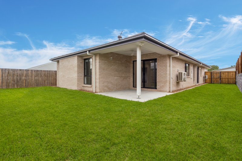 Photo - 21 Fig Tree Circuit, Bahrs Scrub QLD 4207 - Image 13