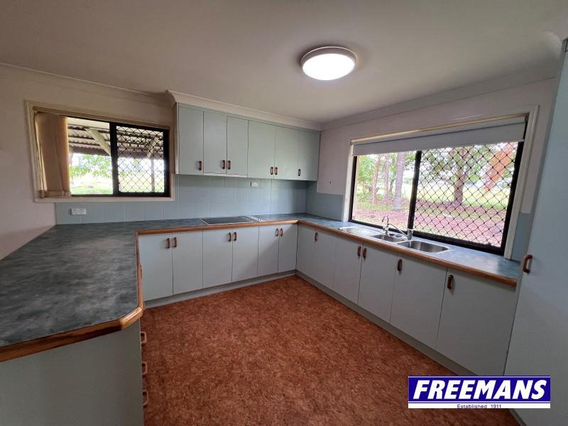 Photo - 21 First Avenue, Kingaroy QLD 4610 - Image 14