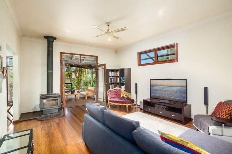 Photo - 21 Fisher Street, West Wollongong NSW 2500 - Image 2