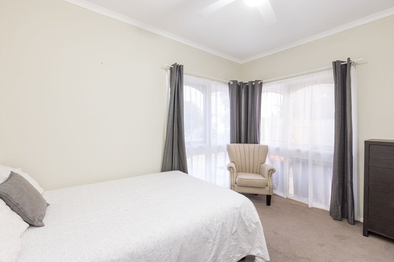 Photo - 21 Floral Avenue East , Mildura VIC 3500 - Image 9