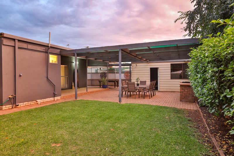 Photo - 21 Floral Avenue East , Mildura VIC 3500 - Image 16