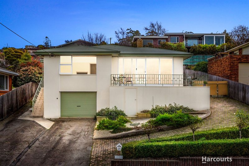 21 Floreat Crescent, Trevallyn TAS 7250