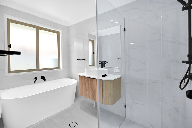 Photo - 21 Floyd Court, Parkwood QLD 4214 - Image 8