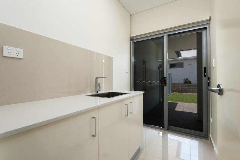 Photo - 2/1 Follington Street, Zuccoli NT 0832 - Image 10