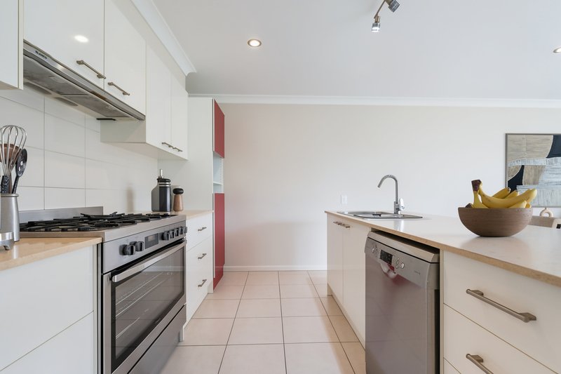 Photo - 21 Forest Pines Boulevard, Forest Glen QLD 4556 - Image 5