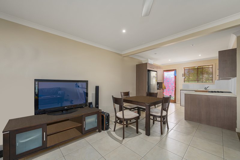 Photo - 21 French Street, South Gladstone QLD 4680 - Image 8