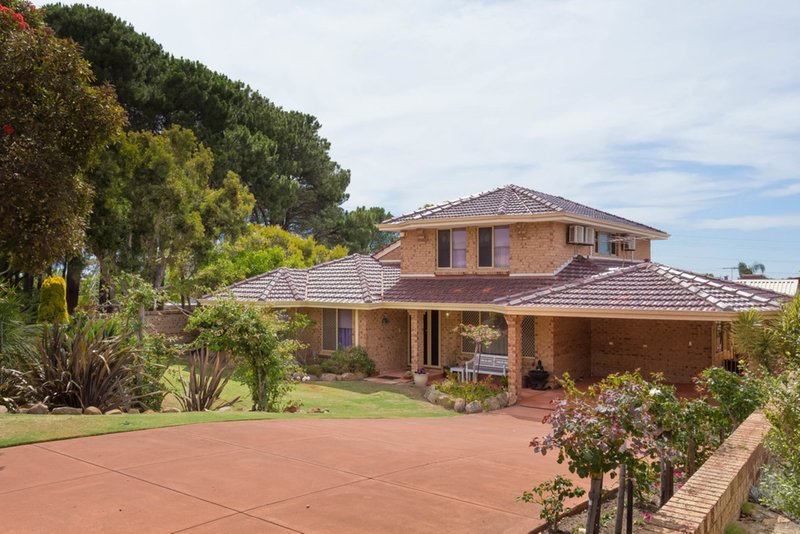 21 Gairdner Drive, Kardinya WA 6163