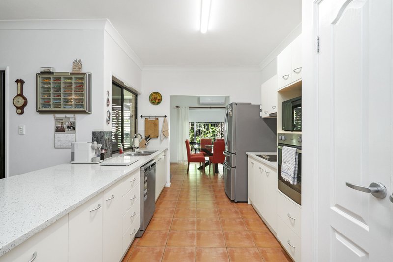 Photo - 21 Gallery Place, Little Mountain QLD 4551 - Image 8