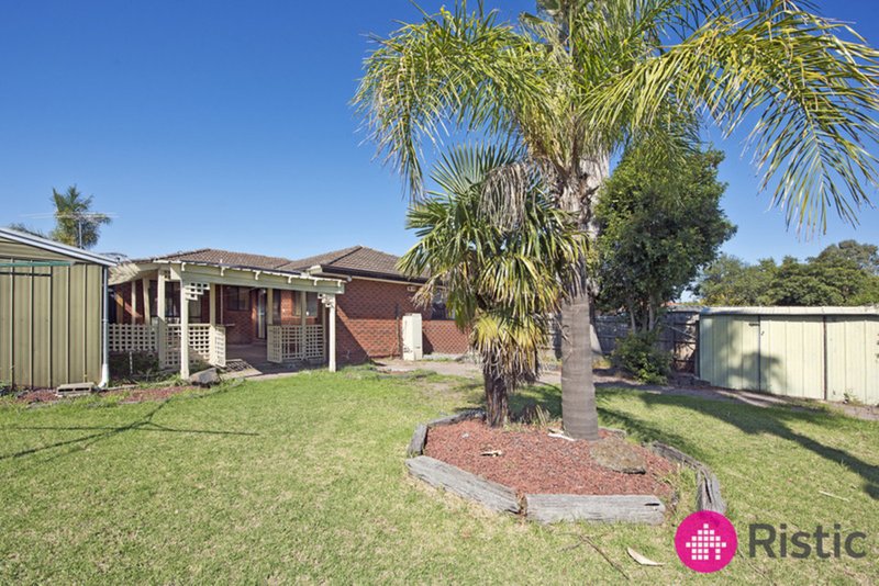 Photo - 21 Garden Grove Drive, Mill Park VIC 3082 - Image 16