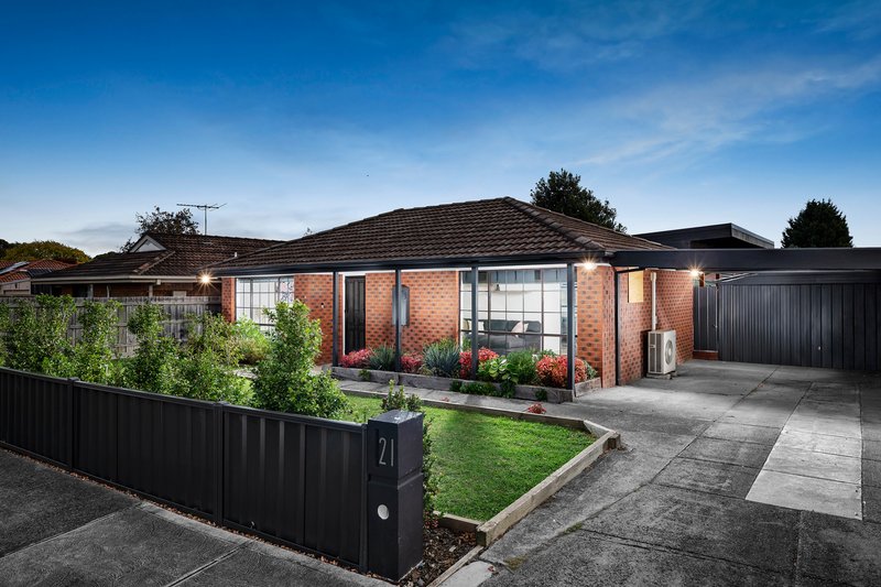 21 Garden Grove Drive, Mill Park VIC 3082