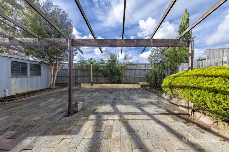 Photo - 21 Garwain Parade, Glen Waverley VIC 3150 - Image 12