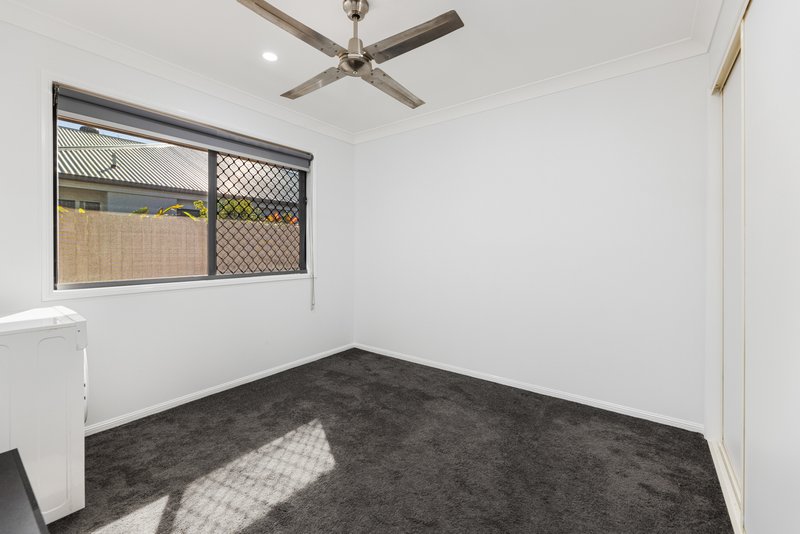 Photo - 21 Gecko Place, Ningi QLD 4511 - Image 12