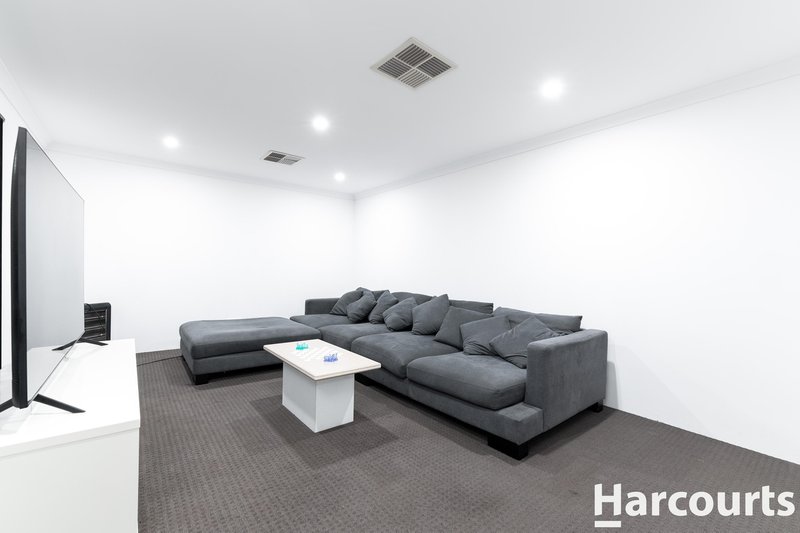 Photo - 21 Genus Road, Banksia Grove WA 6031 - Image 16