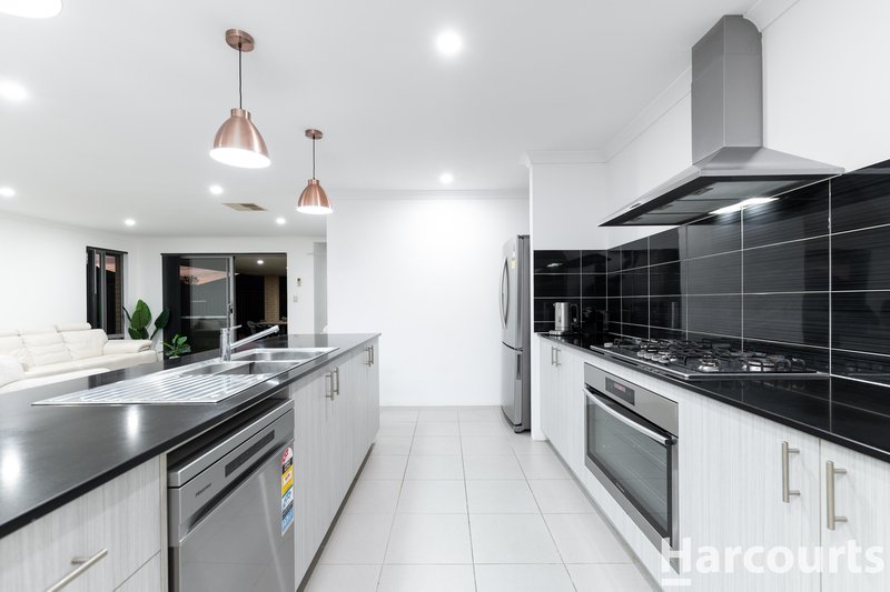 Photo - 21 Genus Road, Banksia Grove WA 6031 - Image 21