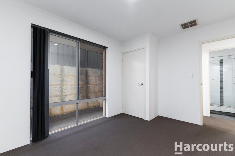 Photo - 21 Genus Road, Banksia Grove WA 6031 - Image 26