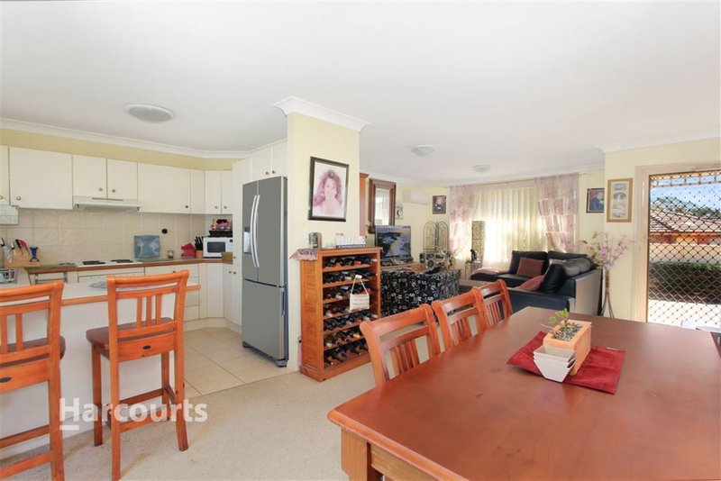 Photo - 2/1 Gilba Road, Koonawarra NSW 2530 - Image 3