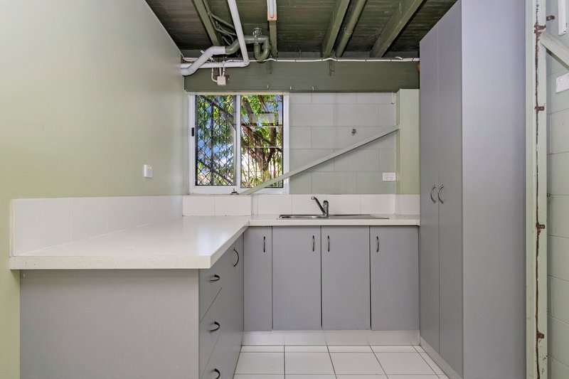 Photo - 21 Gladys Street, Kelso QLD 4815 - Image 9