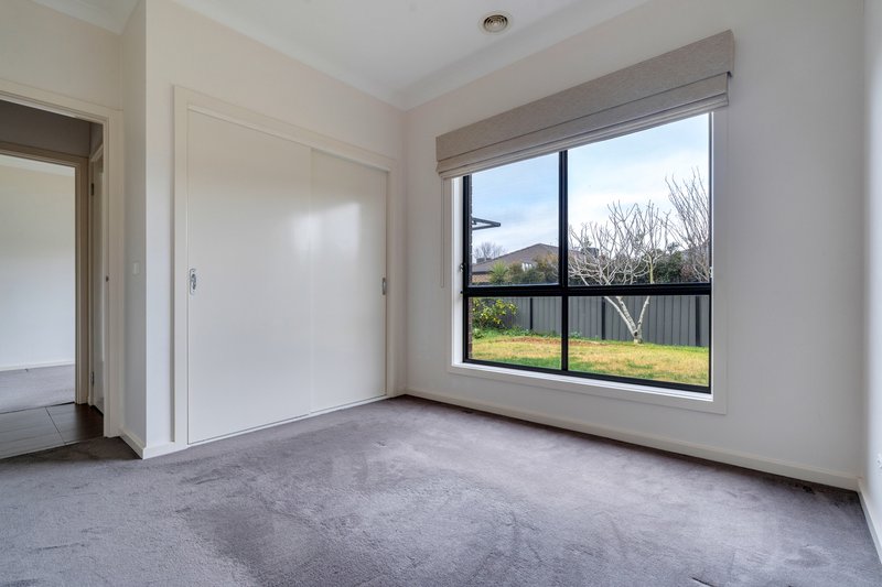 Photo - 21 Glenbrae Street, Craigieburn VIC 3064 - Image 14