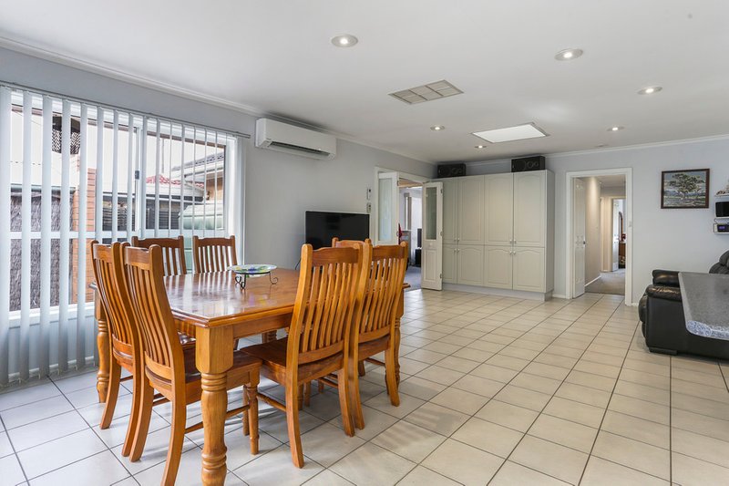 Photo - 21 Glenthorne Drive, Keysborough VIC 3173 - Image 7