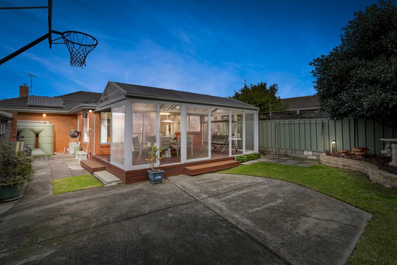 Photo - 21 Glenthorne Drive, Keysborough VIC 3173 - Image 12