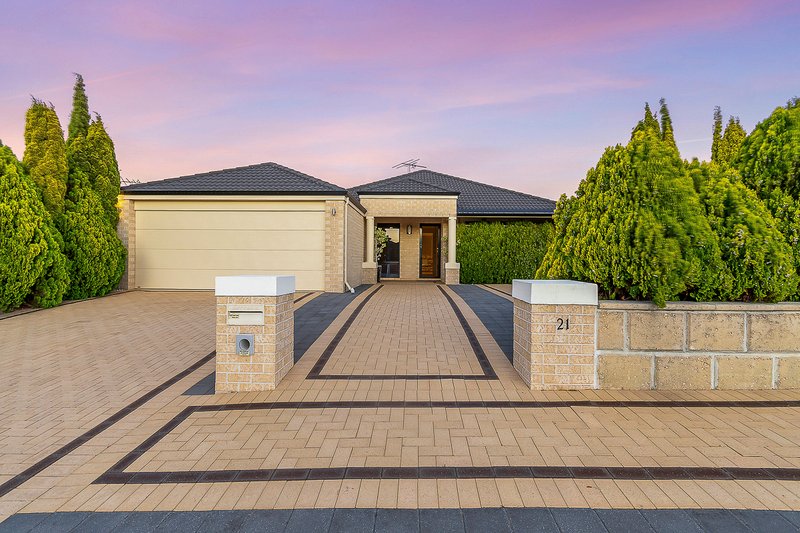 21 Glomach Circuit, Kinross WA 6028