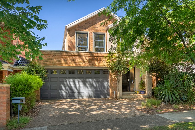 Photo - 21 Gloucester Avenue, Berwick VIC 3806 - Image