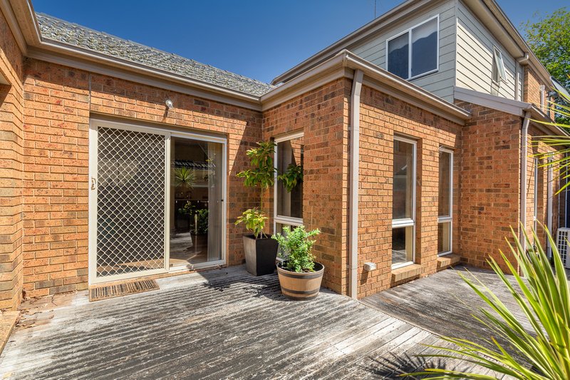 Photo - 21 Gloucester Avenue, Berwick VIC 3806 - Image 10