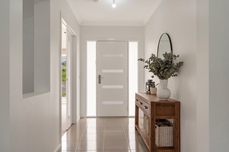 Photo - 21 Golf Links Drive, Beveridge VIC 3753 - Image 3