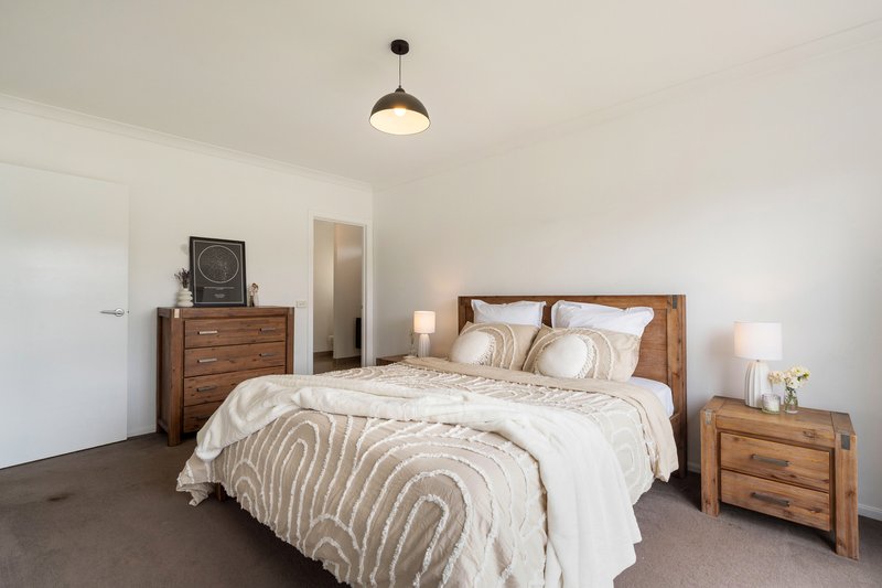 Photo - 21 Golf Links Drive, Beveridge VIC 3753 - Image 5