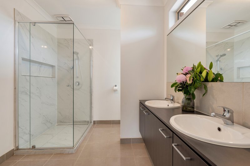 Photo - 21 Golf Links Drive, Beveridge VIC 3753 - Image 7