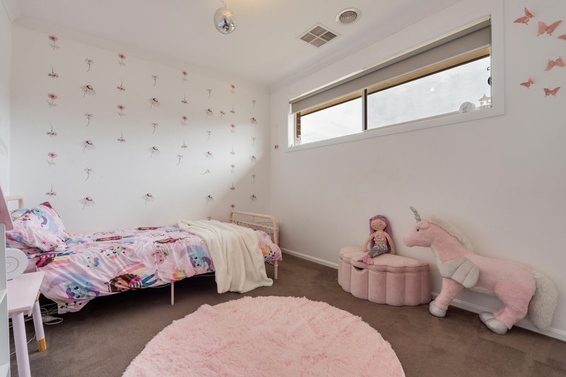 Photo - 21 Golf Links Drive, Beveridge VIC 3753 - Image 23