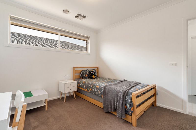 Photo - 21 Golf Links Drive, Beveridge VIC 3753 - Image 28