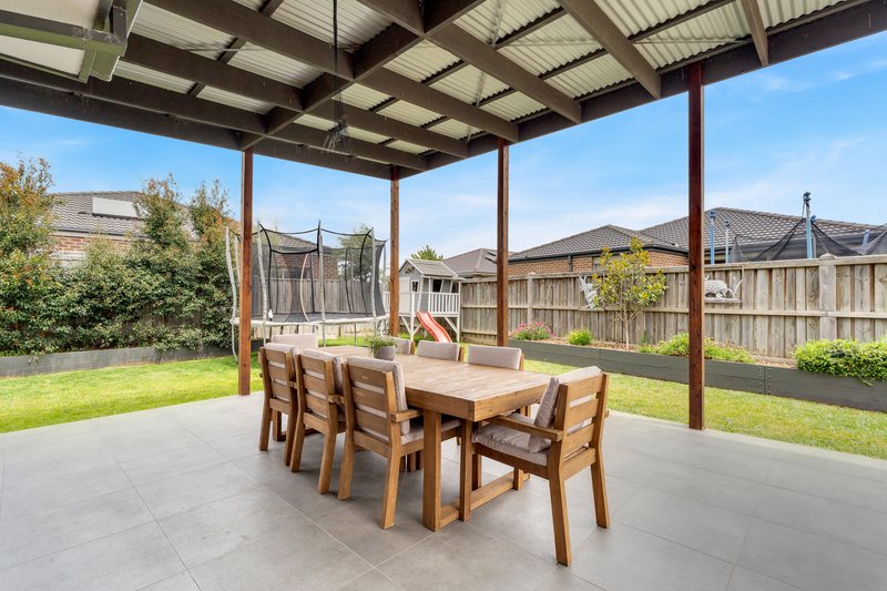 Photo - 21 Golf Links Drive, Beveridge VIC 3753 - Image 30