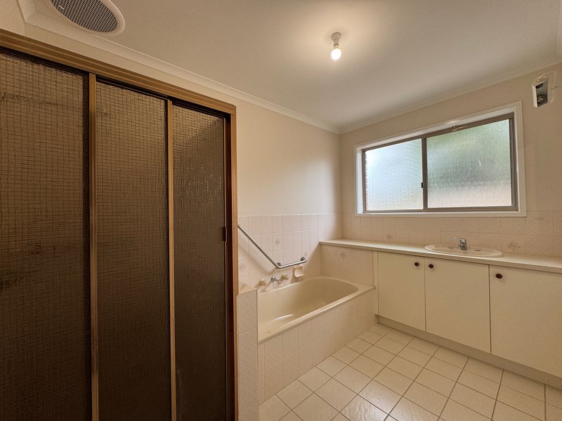 Photo - 21 Golf Street, Inverloch VIC 3996 - Image 7