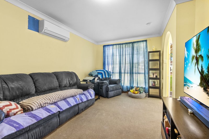 Photo - 21 Gorokan Drive, Lake Haven NSW 2263 - Image 3